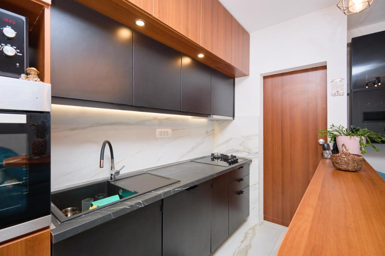 Stiga 4 - New 2 Bedroom Apartment Babino Polje Eksteriør billede